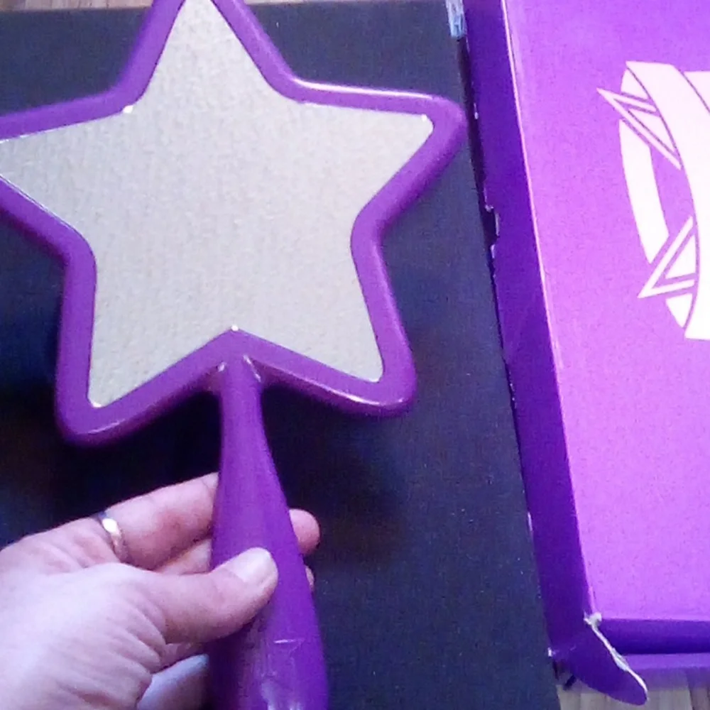 Jeffree star queen bit*h mirror never used nwb - Picture 5 of 7